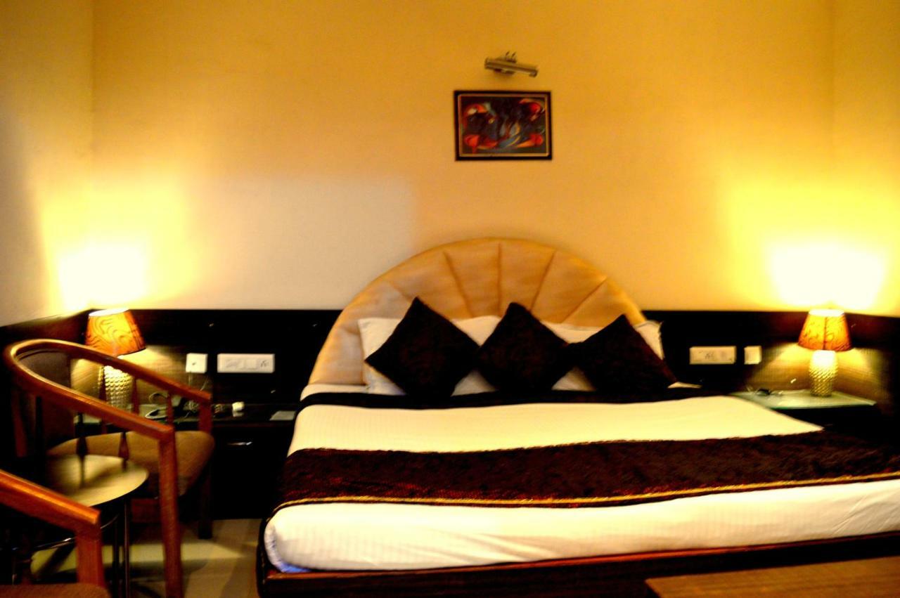 Hotel Pradeep Palace โคราฆปุระ ห้อง รูปภาพ